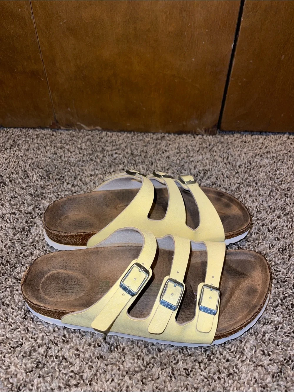 Birkenstock Arizona Soft Footbed Sandals - Pale Yellow size 38